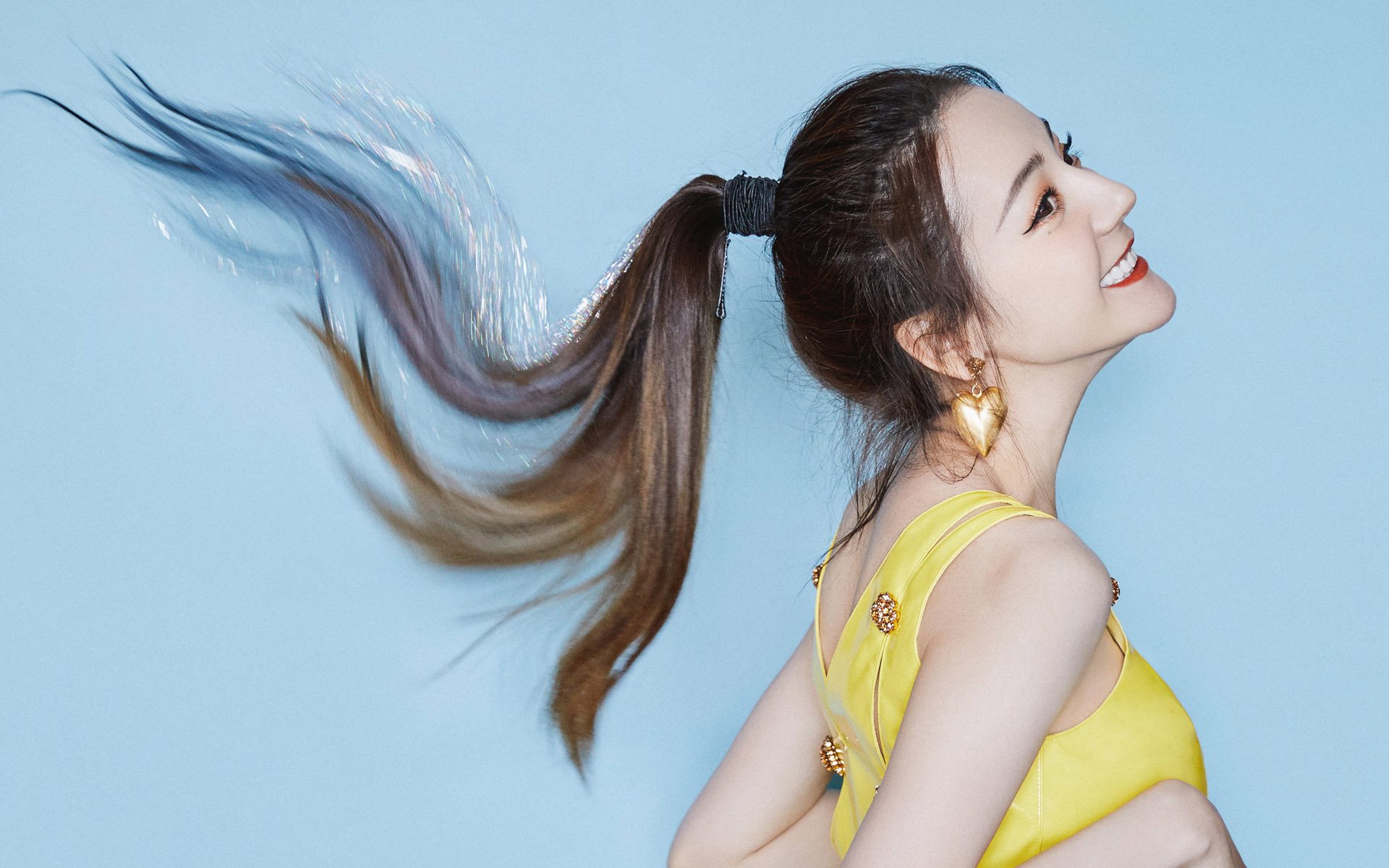 AYX体育-篮球裁判执法尺度引发争议，篮球裁判执法视频